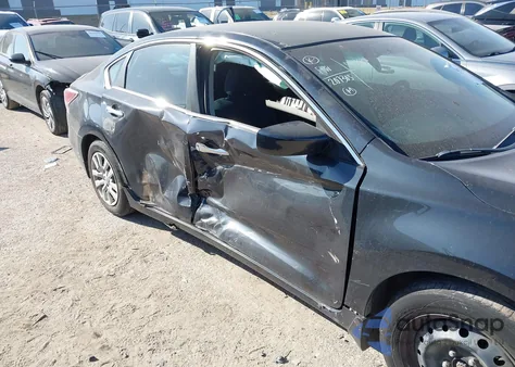 2015 Nissan Altima 2.5 S z USA, uszkodzony, nr VIN 1N4AL3AP5FN396128